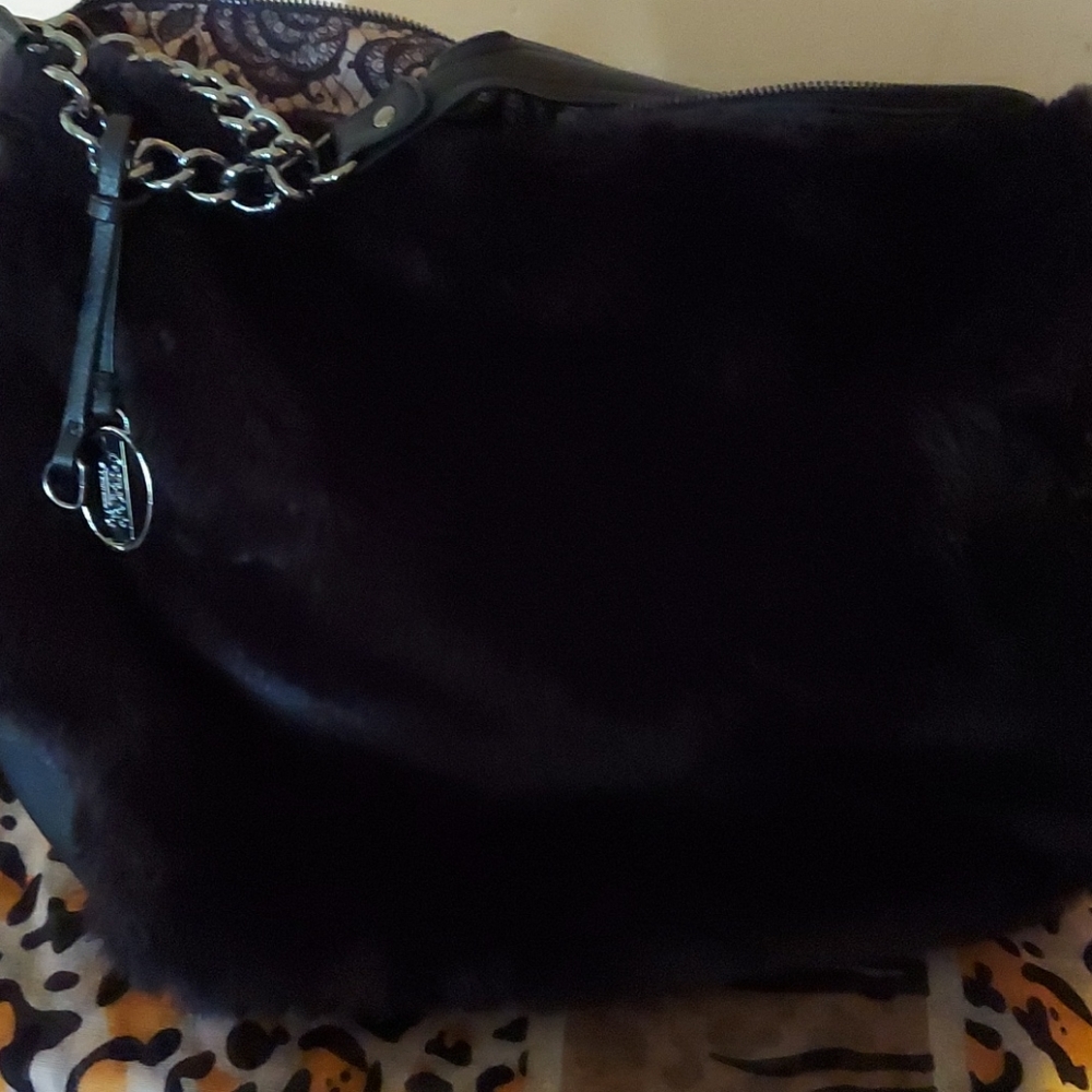 Purses - Picture 4 of 4